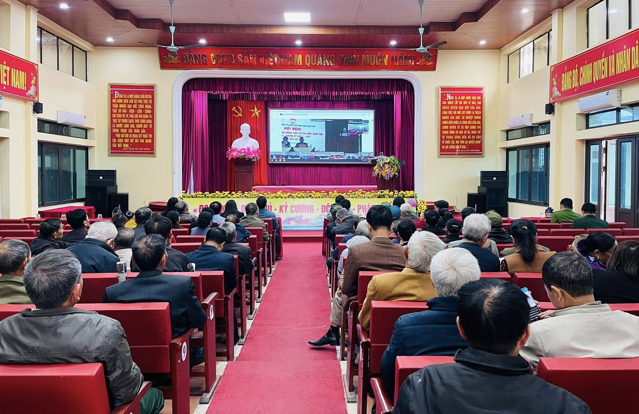 Ban Thường trực Ủy ban Mặt trận Tổ quốc Việt Nam xã Vũ Tiên phối hợp tổ chức Hội nghị tiếp xúc cử tri vận động bầu cử đối với những người ứng cử đại biểu Quốc hội Việt Nam Khóa XVI, nhiệm kỳ 2026 – 2031
