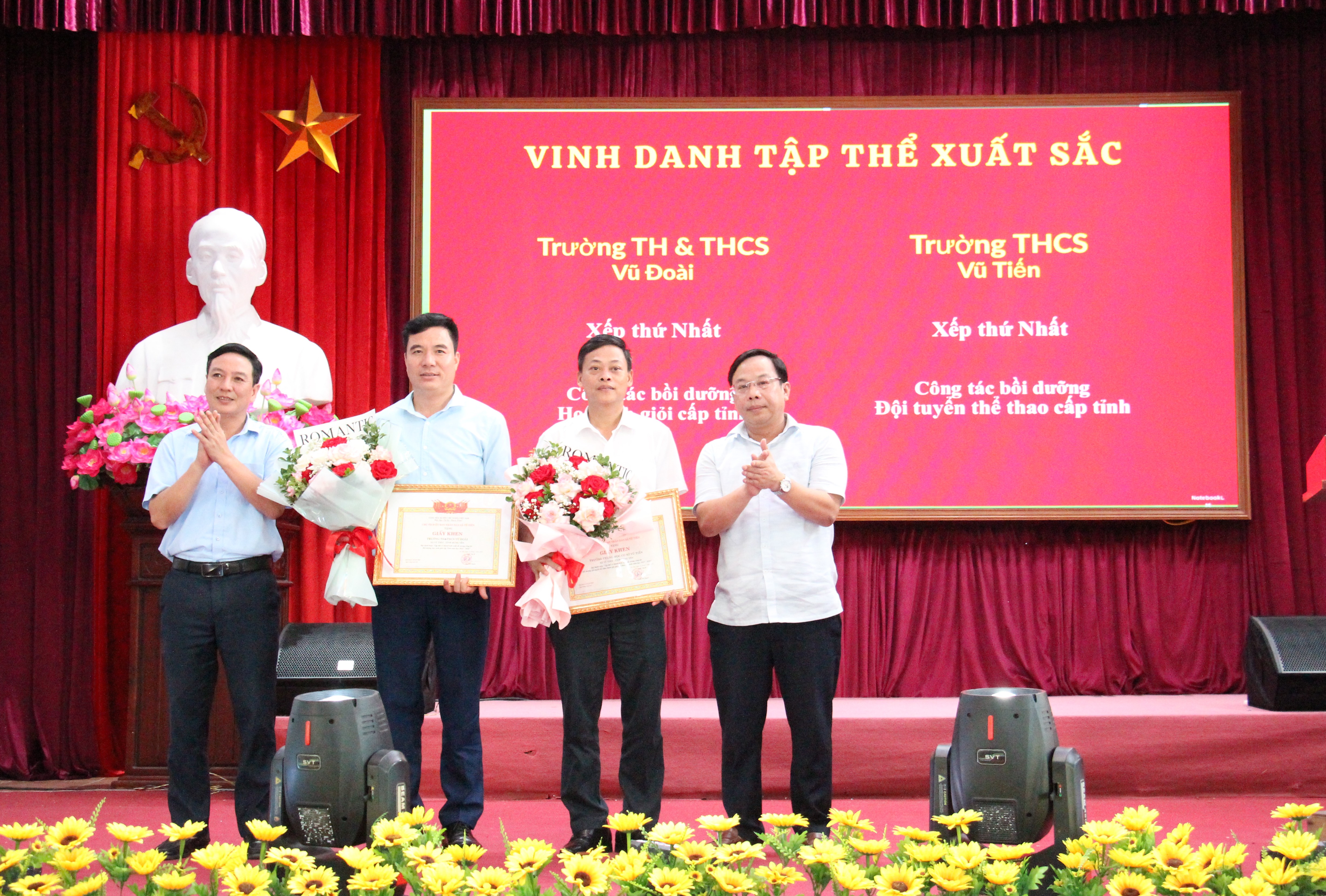 Vũ Tiên tuyên dương, khen thưởng học sinh giỏi, tổng kết giải thể thao học sinh năm 2026