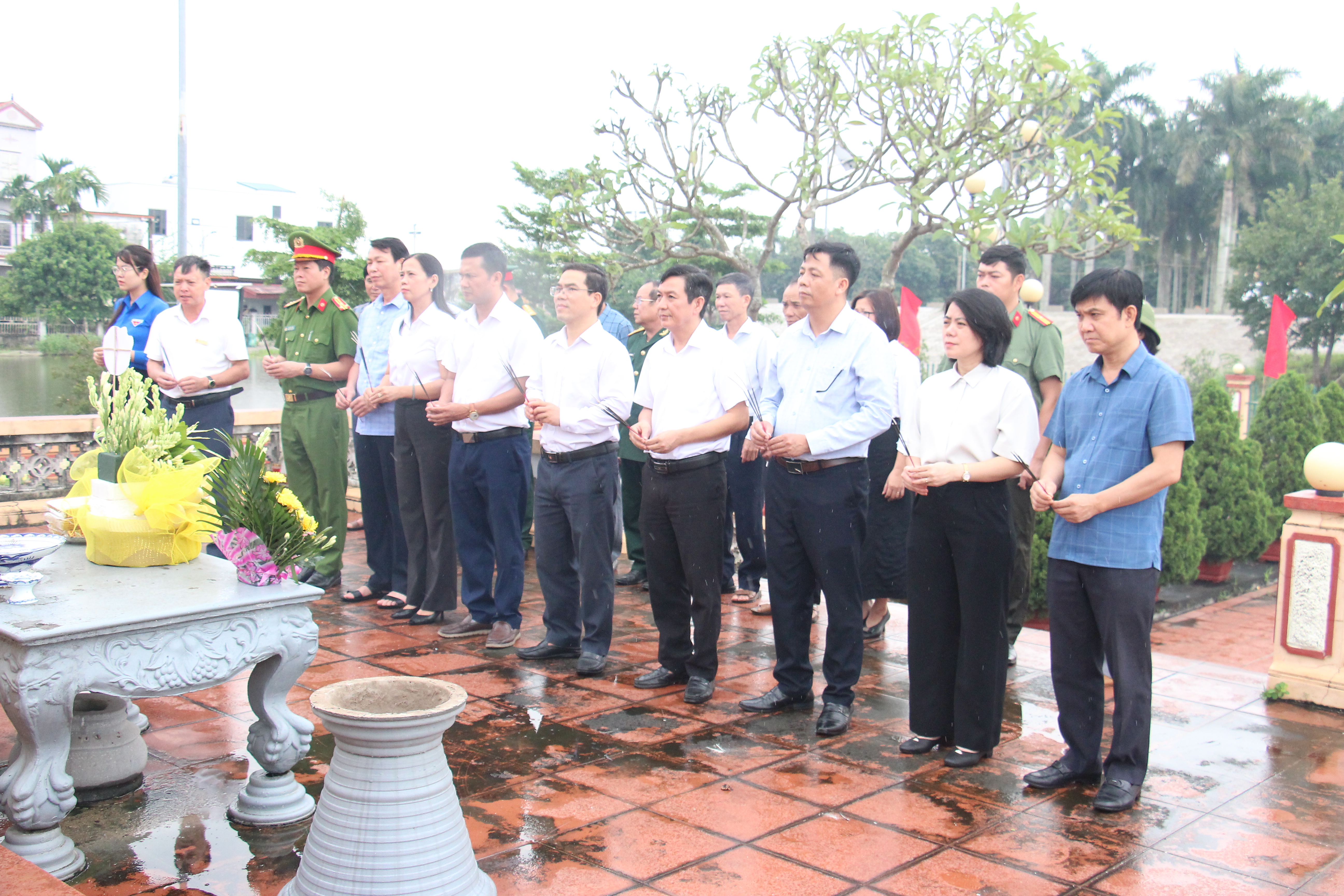Xã Vũ Tiên: Tri ân các anh hùng liệt sĩ, lấy mẫu hài cốt liệt sĩ chưa rõ danh tính