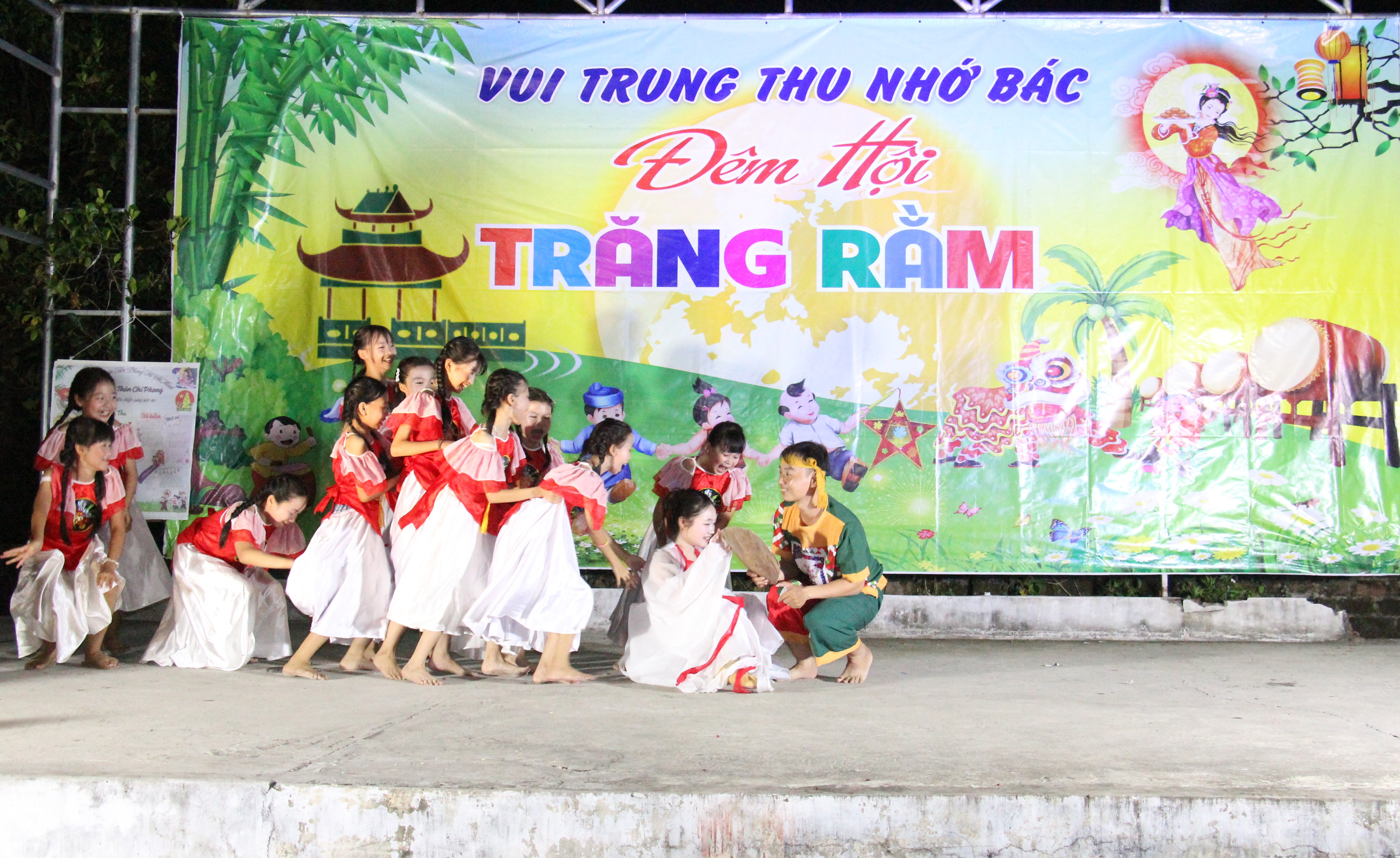 Vũ Tiên: ấm áp những đêm hội trăng rằm ở cơ sở